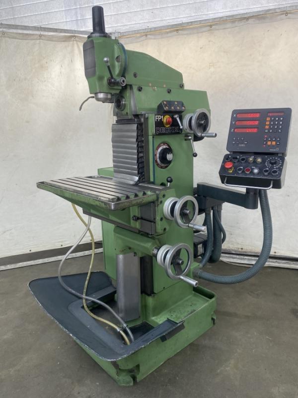 Univ. Werkzeugfräsmaschine mit Aktiv-Digitalanzeige