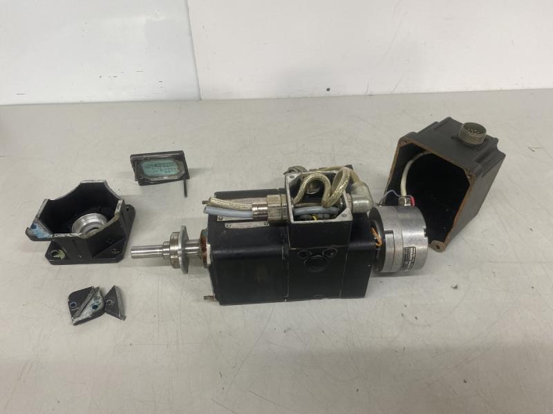 Permanentmagnet Gleichstrom-Servomotor mit HEIDENHAIN Drehgeber Permanentmagnet Gleichstrom-Servomotor mit HEIDENHAIN Drehgeber