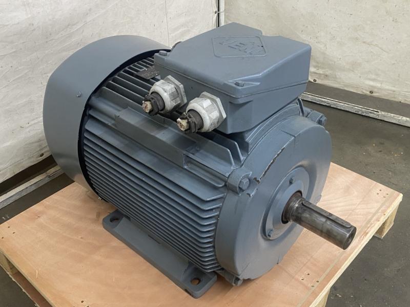 Drehstrom Elektromotor 55 kW Drehstrommotor Kraftstrommotor, E-Motor, Käfigläufer, Asynchronmotor