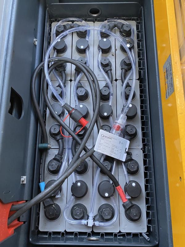 Elektro - Gehstapler, Deichselstapler + Neue Batterie