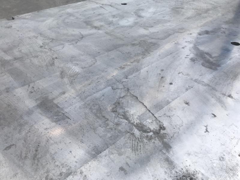 Richt- und Schweißplatte aus Stahl, Vollmaterial, Bearbeitete Stahlplatte aus einem Werkzeuggestell