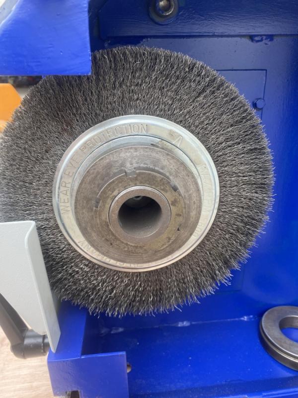 Bürstenentgratmaschine, Rohrentgratmaschine