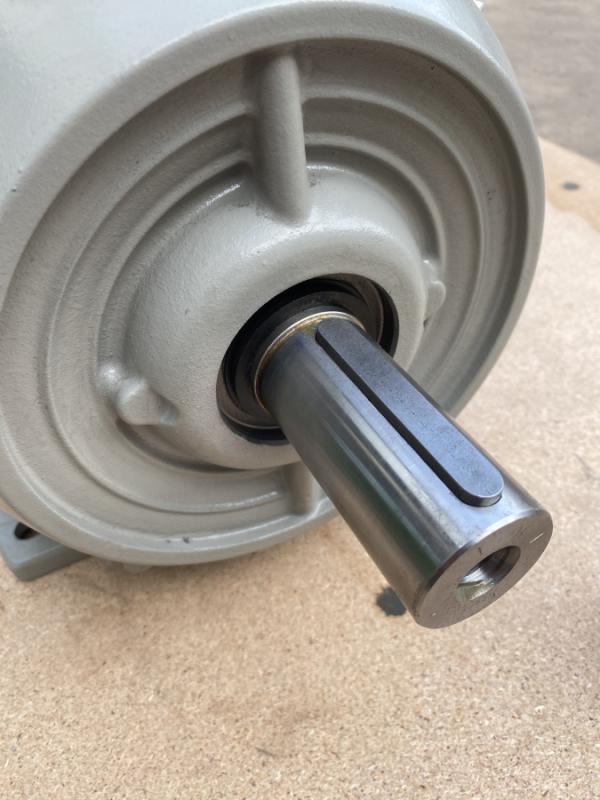 Drehstrom Elektromotor 5,5 kW Drehstrommotor Kraftstrommotor, E-Motor, Käfigläufer, Asynchronmotor