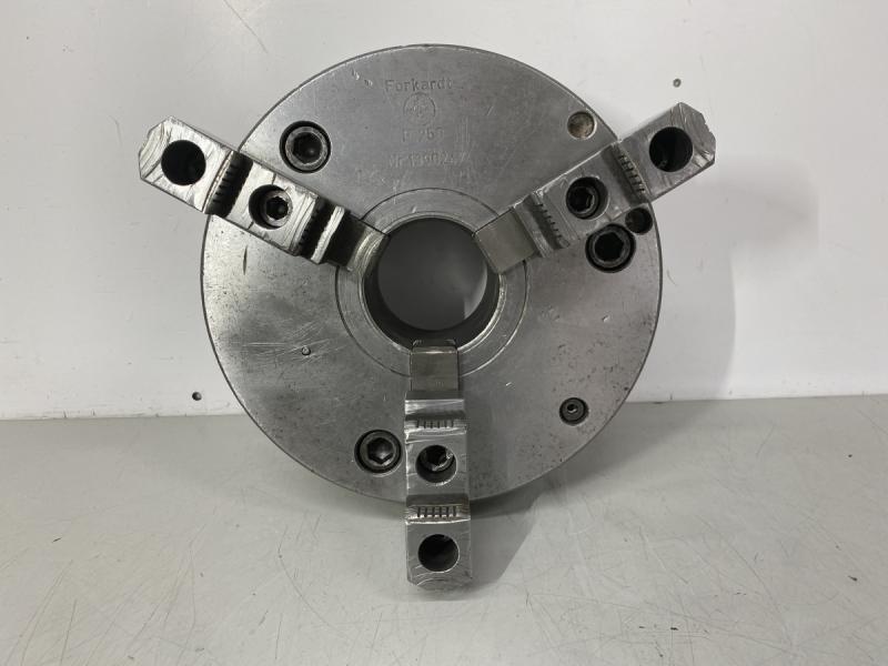 3-Backen Keilstangen-Drehfutter