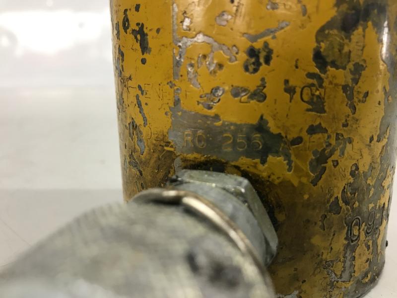 Einfachwirkender Hydraulikzylinder mit Federrückzug, Hydraulikstempel, Lukaszylinder, Maschinenheber