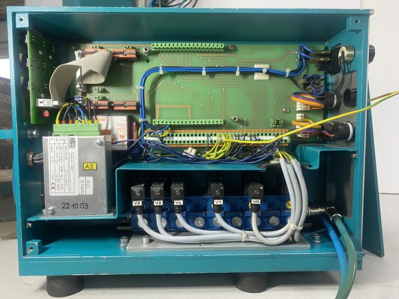 Vibrationsförderer als Schraubenzuführung mit pneumatik Schrauberstativ Eco Line