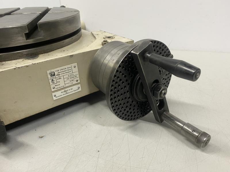 Rundteiltisch, Rundtisch mit mechanischem Antrieb und mit Kurbel und Skala