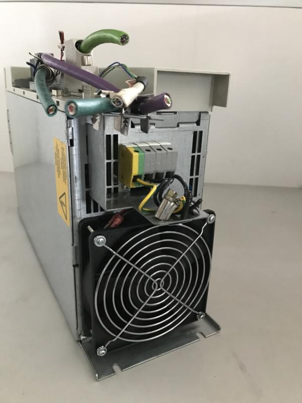 Kompakt PLUS Frequenzumrichter AC-AC, AC- Servoantrieb, Servosteller, Servoumrichter, Servoregler, Antriebsregler, Frequenzumrichter, Motion Control Kompakt PLUS Frequenzumrichter AC-AC, AC- Servoantrieb, Servosteller, Servoumrichter, Servoregler, Antriebsregler, Frequenzumrichter, Motion Control