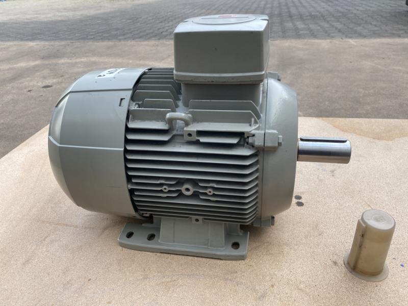 Drehstrom Elektromotor 5,5 kW Drehstrommotor Kraftstrommotor, E-Motor, Käfigläufer, Asynchronmotor