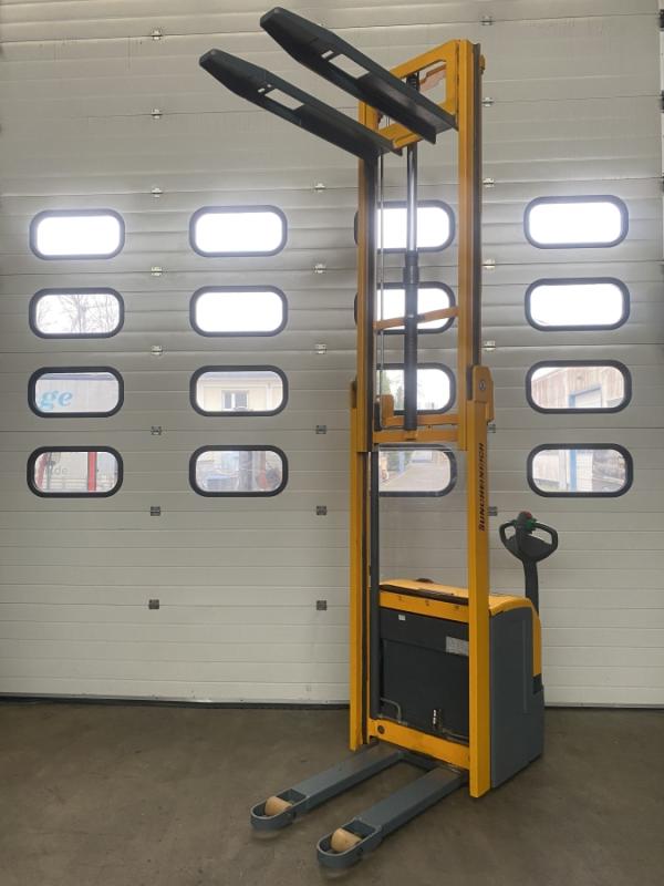 Elektro - Gehstapler, Deichselstapler, Traglast 1400 kg, Hubhöhe 3200 mm