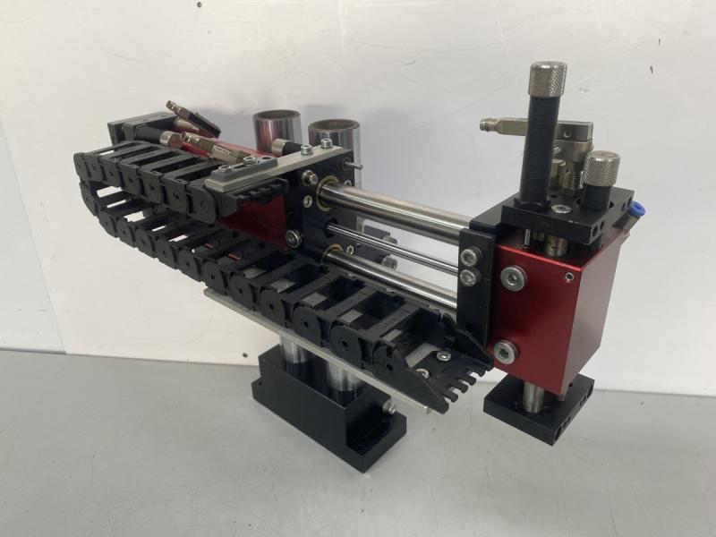 Pneumatischer Pick & Place Manipulator, Ladeeinheit wie Scara Roboter