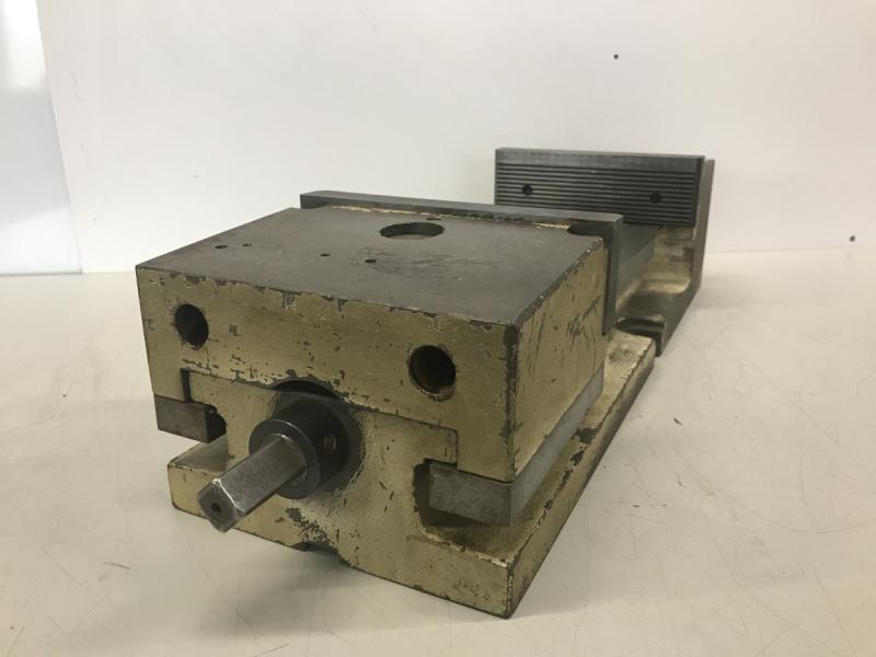 Mechanischer Maschinenschraubstock