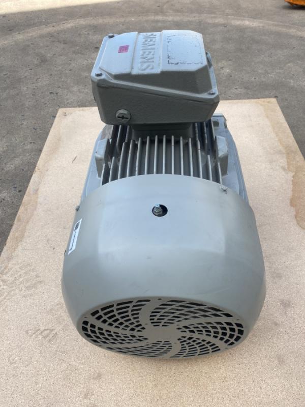 Drehstrom Elektromotor 11 kW Drehstrommotor Kraftstrommotor, E-Motor, Käfigläufer, Asynchronmotor