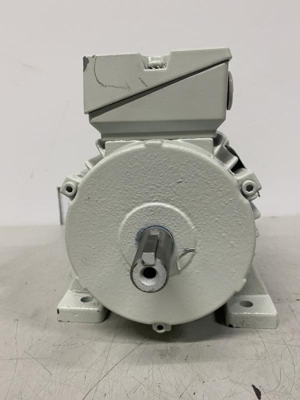 Drehstrom Elektromotor 0,55 kW Drehstrommotor Kraftstrommotor, E-Motor, Käfigläufer, Asynchronmotor