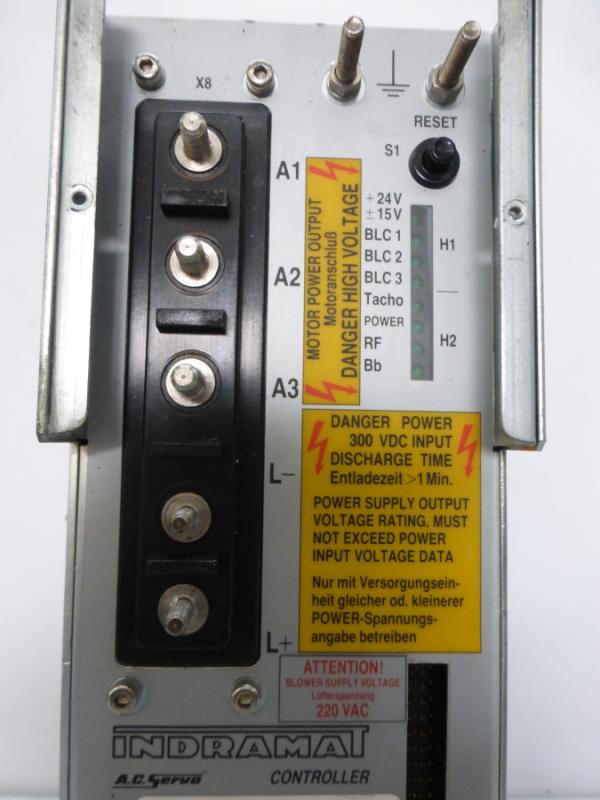 AC-Servoantrieb, Antriebsregler