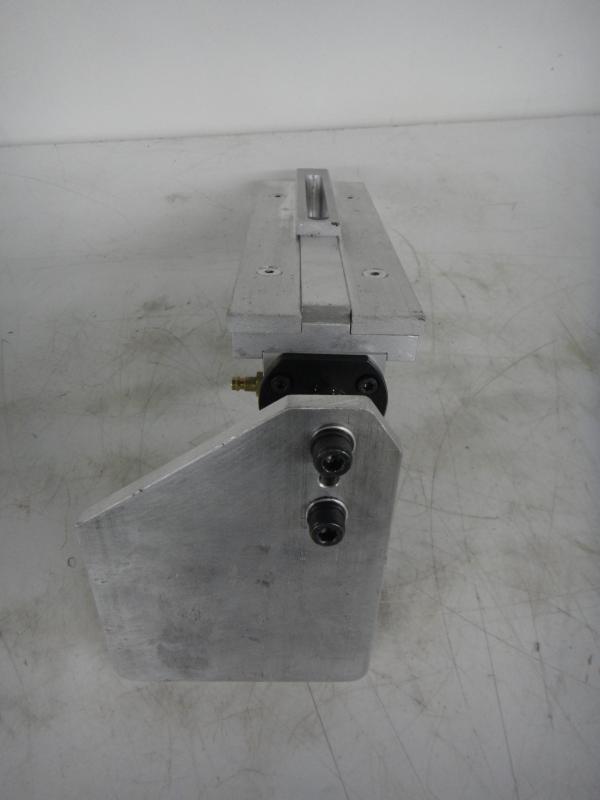 Pneumatische Schwenkspanner DE-STA-CO Schwenkzylinder, Schwenkantrieb, Druckluftspanner