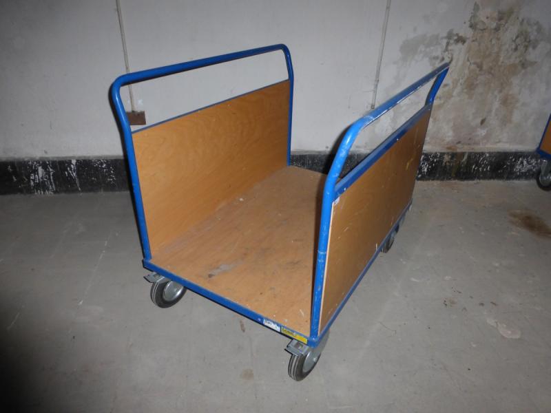 Rungenwagen, Zweiwandwagen, Transportwagen, Plattformwagen mit Seitenrungen, Seitenwandwagen