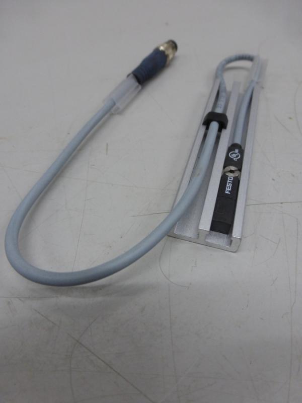Sensor, Näherungsschalter, Magnetschalter, Initiator Sensor, Näherungsschalter, Magnetschalter, Initiator