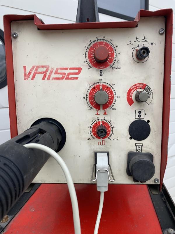 MIG / MAG Impuls Schutzgasschweißgerät, Pulsmaschine
