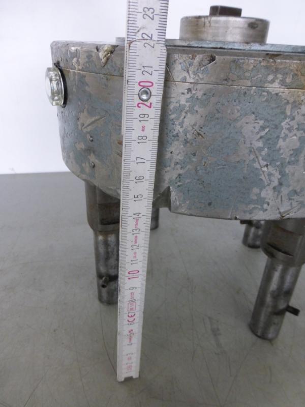 Verstellbarer Mehrspindelbohrkopf vermutlich Verstellbarer Mehrspindelbohrkopf vermutlich