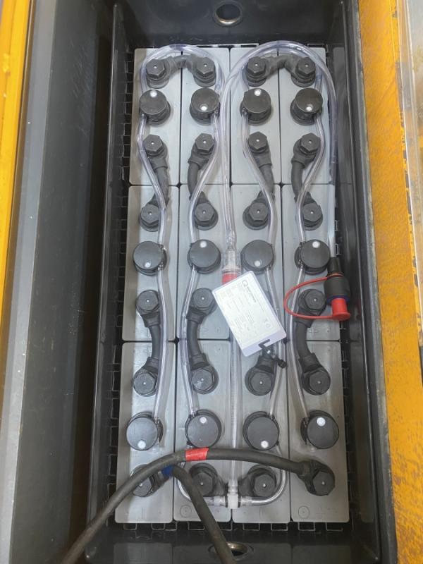 Elektro - Gehstapler, Deichselstapler mit Initialhub + Neue Batterie Elektro - Gehstapler, Deichselstapler mit Initialhub + Neue Batterie