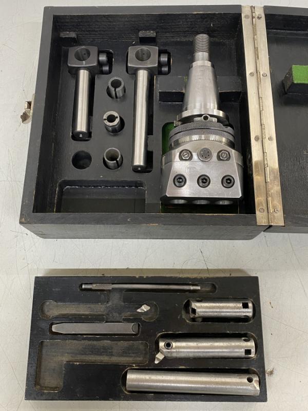 Universal Plan- und Ausdrehkopf, passend für DECKEL mit MK4 / SK 40 - S20x2