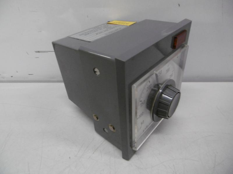 Temperaturregler, Temperaturregelgerät, Temperatursteuerung,  Thermostat, Temperaturschalter