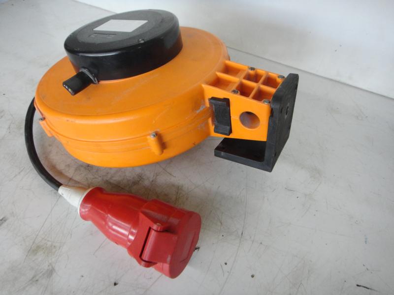 Automatischer Kabelaufroller, Kabeltrommel 400 Volt CEE 16 Ampere