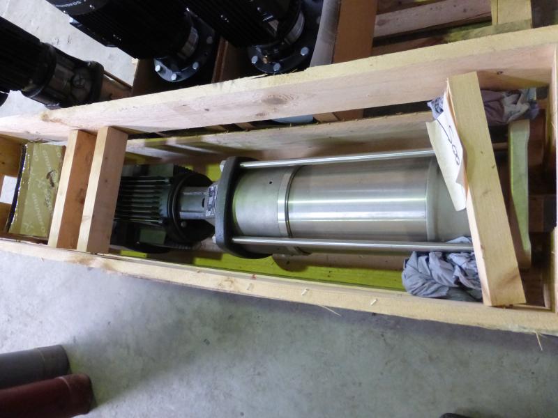 Vertikale mehrstufige Hochdruckkreiselpumpe, Neuwertige Kreiselpumpe als Ersatzteilspender