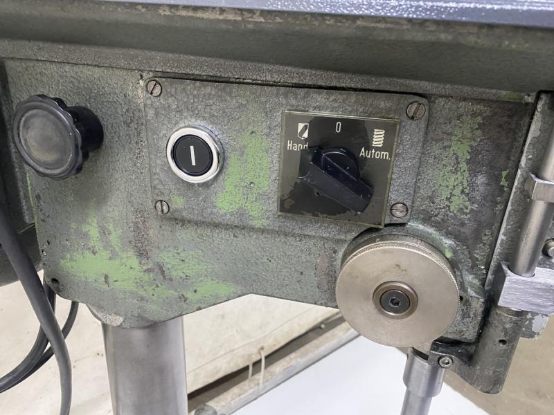 Tisch- Bohr- und Gewindeschneidmaschine, Tischbohrmaschine