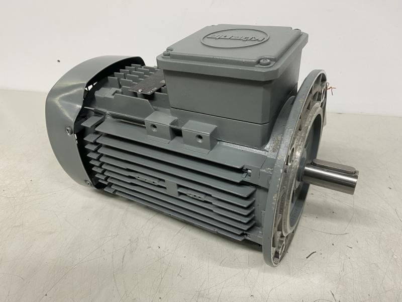 Drehstrom Elektromotor 2,2 kW Drehstrommotor Kraftstrommotor, E-Motor, Käfigläufer, Asynchronmotor