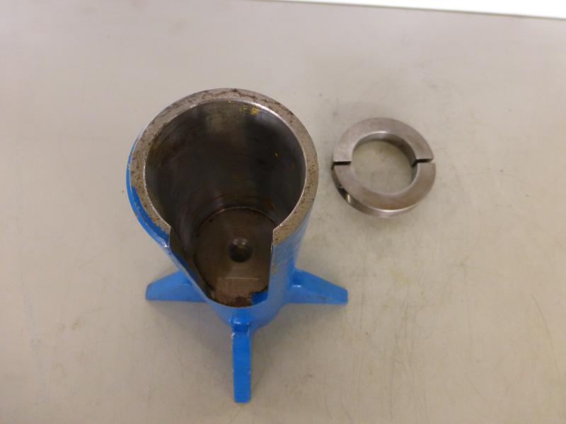 Zylinderstandfuß für Hydraulikstempel, Lukaszylinder, Maschinenheber