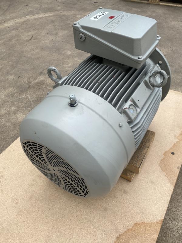 Drehstrom Elektromotor 30 kW Drehstrommotor Kraftstrommotor, E-Motor, Käfigläufer, Asynchronmotor Drehstrom Elektromotor 30 kW Drehstrommotor Kraftstrommotor, E-Motor, Käfigläufer, Asynchronmotor