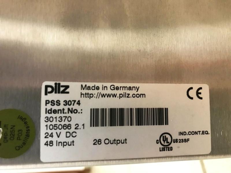 Reparaturbedürftige SPS Speicherprogramierbare Steuerung Sicherheitssteuerung PILZ