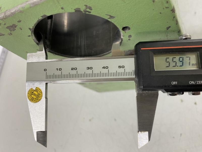 Gegenlager zum Horizontalfräsen, Lagerbock mit Stützlager für lange Fräsdorne, Horizontalbarbeitung