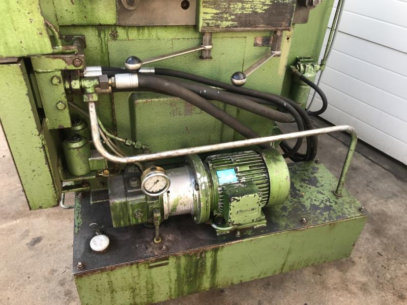 Gehrungs Kaltkreissägeautomat, Sägeautomat mit Materialvorschub