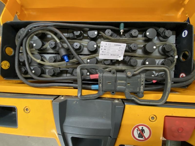 Elektro-Gehstapler, Niederflurhubwagen, Ameise, Deichselstapler