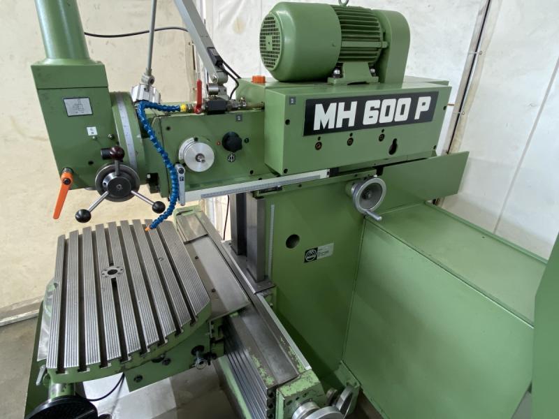 Univ. Werkzeugfräsmaschine mit HEIDENHAIN TNC 131