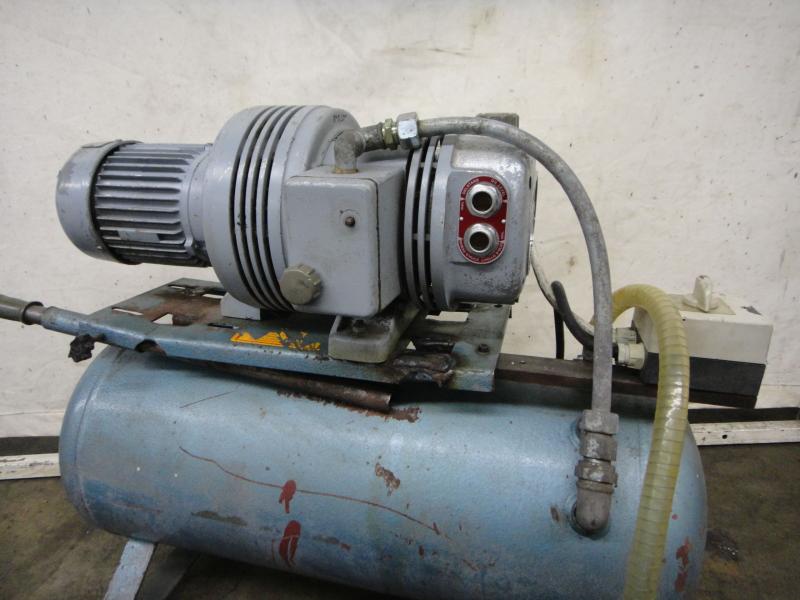 Vakuumpumpe mit Kessel