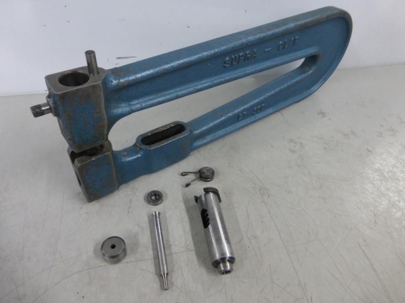 Stanzbügel, Stanzeinheit