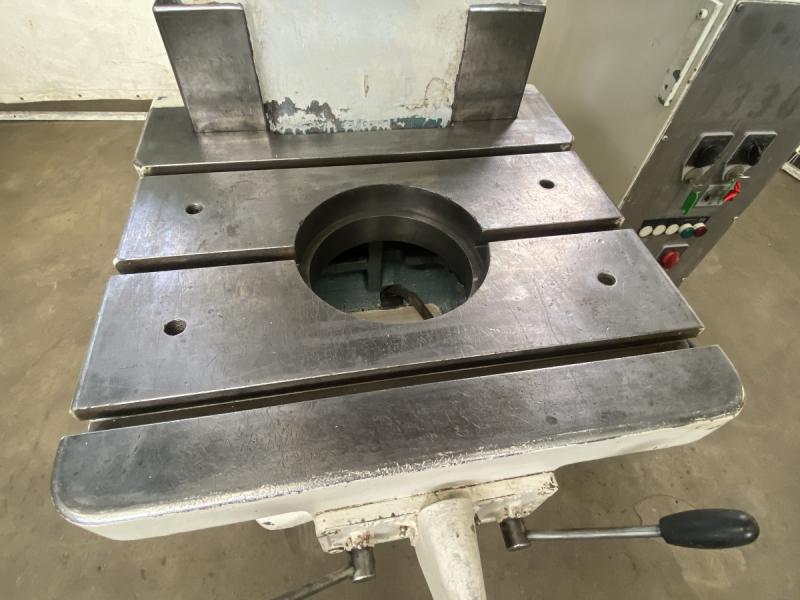 Einständer - Exzenterpresse mit UVV