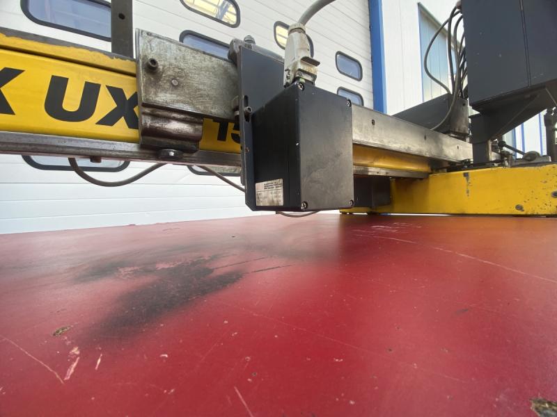 Brennschneidmaschine mit fotooptischer Nachlaufsteuerung