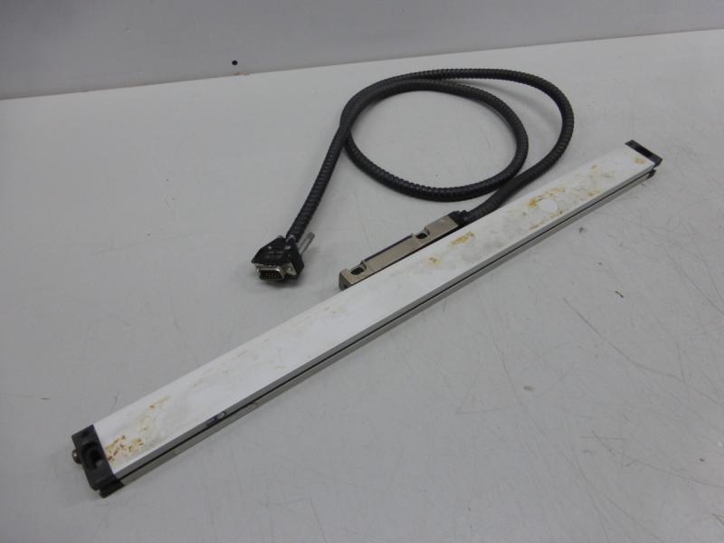 Glasmaßstab, inkrementales Längenmesssystem, Linear Scale, Linear Encoder, Maßstab mit Glaslineal für Positionsanzeige Glasmaßstab, inkrementales Längenmesssystem, Linear Scale, Linear Encoder, Maßstab mit Glaslineal für Positionsanzeige