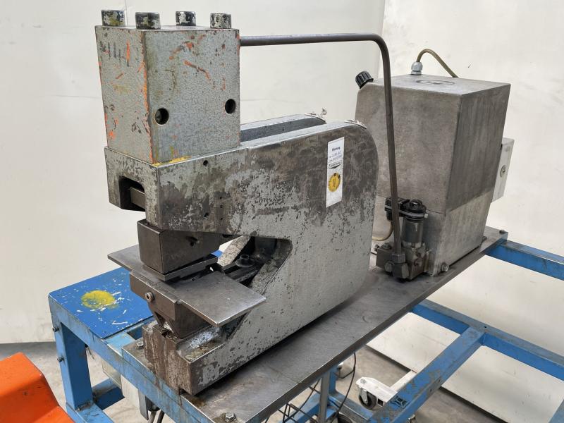 Hydraulikstanze, Stanzgestell für den Einsatz von Stanzeinheiten, Hydr. Lochstanze, Hydraulikpresse