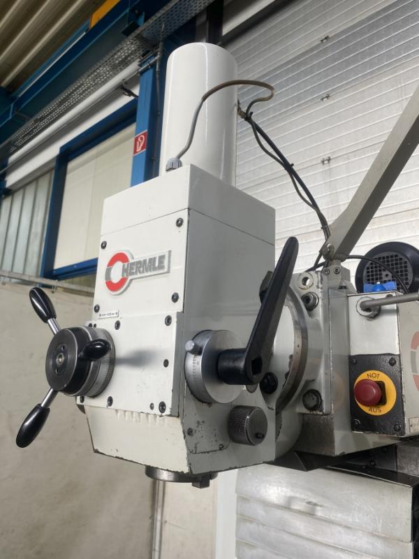 Werkzeugfräsmaschine mit CNC Steuerung Heidenhain TNC 124 Werkzeugfräsmaschine mit CNC Steuerung Heidenhain TNC 124