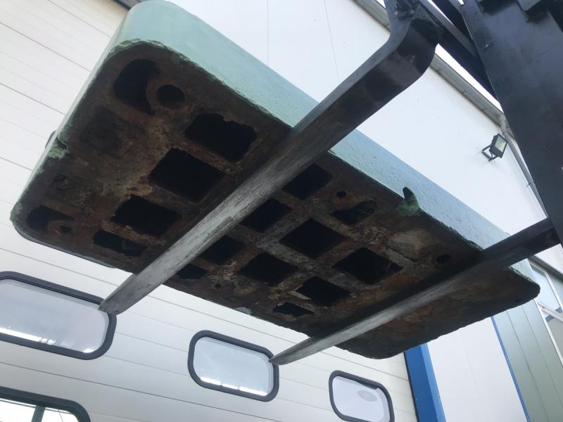 Aufspannplatte mit T-Nuten aus Stahlguß-Grauguß, Grundplatte von Radialbohrmaschine