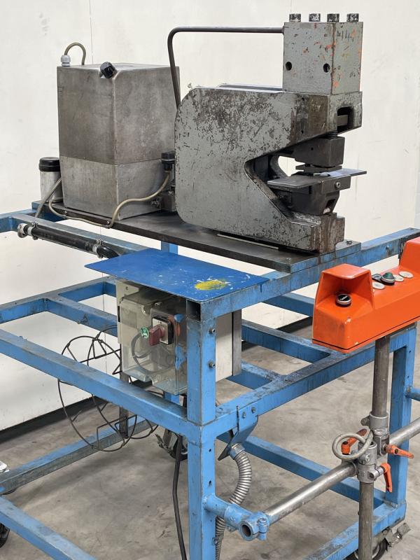 Hydraulikstanze, Stanzgestell für den Einsatz von Stanzeinheiten, Hydr. Lochstanze, Hydraulikpresse