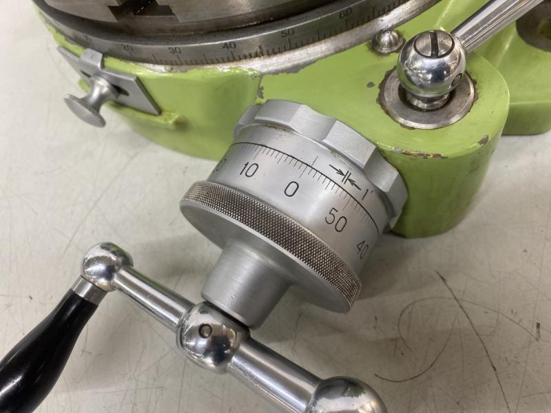 Rundtisch, Rundteiltisch mit Kurbel und Skala zum direkten und indirekten Teilen