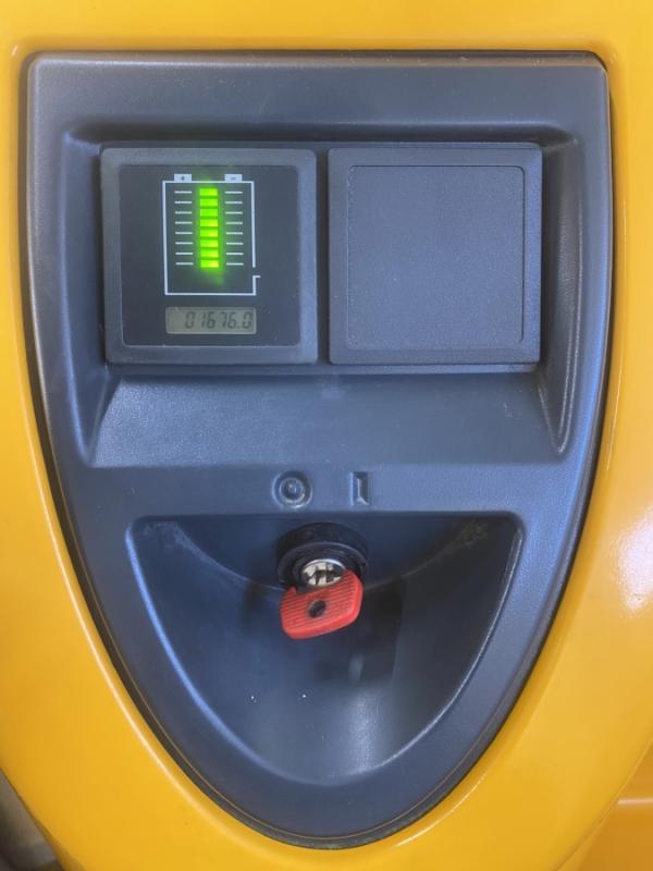 Elektro - Gehstapler, Deichselstapler mit Initialhub