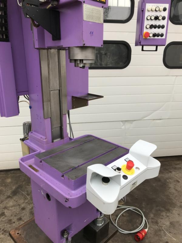 Hochleistungs - Bohrmaschine, Produktions Bohrmaschine mit SK40-M16